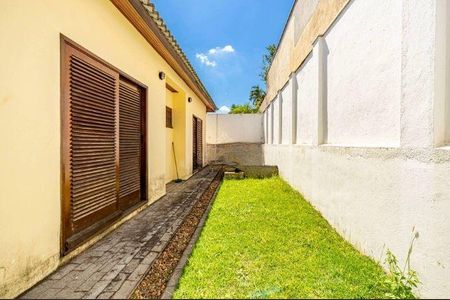 Casa à venda com 253m², 3 quartos e 4 vagas