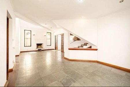 Casa à venda com 3 quartos, 253m² em Residencial Seis (Alphaville), Santana de Parnaíba