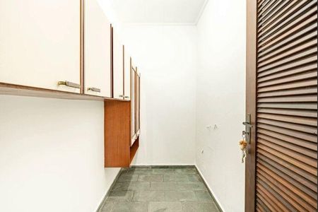 Casa à venda com 253m², 3 quartos e 4 vagas