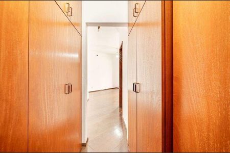 Casa à venda com 253m², 3 quartos e 4 vagas