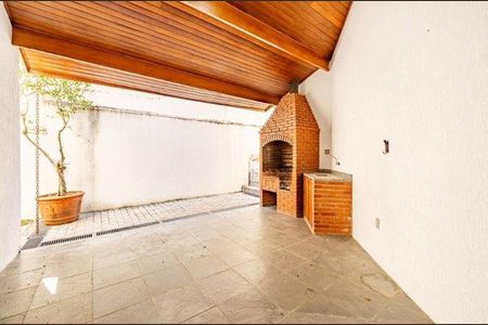 Casa à venda com 253m², 3 quartos e 4 vagas
