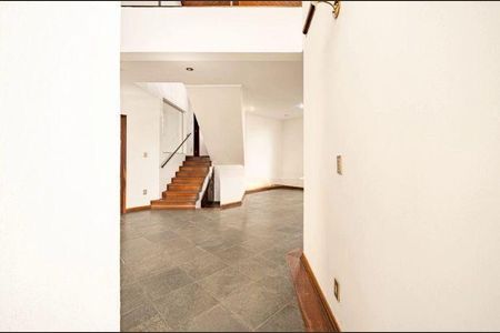 Casa à venda com 253m², 3 quartos e 4 vagas