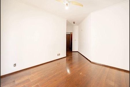 Casa à venda com 253m², 3 quartos e 4 vagas