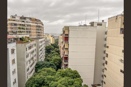 Apartamento à venda com 62m², 2 quartos e 1 vaga