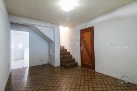 Sala de casa para alugar com 2 quartos, 250m² em Jardim Romano, São Paulo