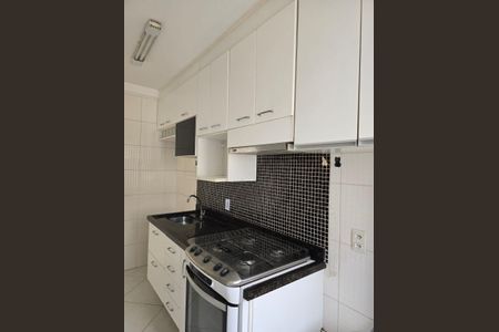 Apartamento para alugar com 45m², 2 quartos e 1 vaga Apartamento para alugar com 45m², 2 quartos e 1 vagaCozinha e Área de Serviço