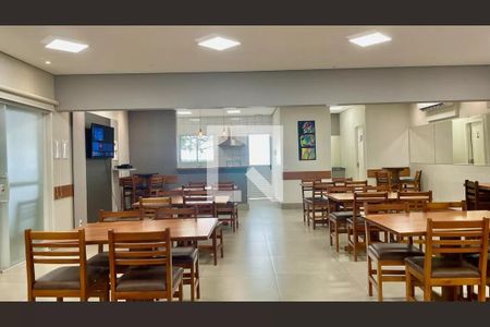 Apartamento para alugar com 45m², 2 quartos e 1 vaga Apartamento para alugar com 45m², 2 quartos e 1 vagaÁrea comum - Salão de festas