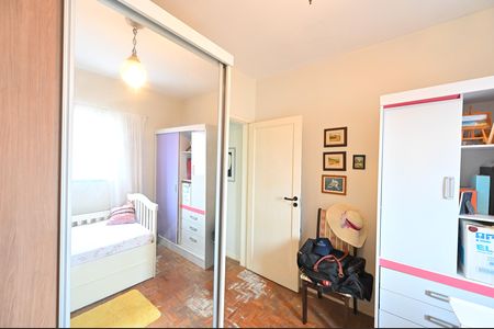 Casa para alugar com 100m², 2 quartos e 2 vagasQuarto 2