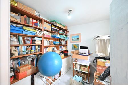 Casa para alugar com 100m², 2 quartos e 2 vagasQuarto de Serviço