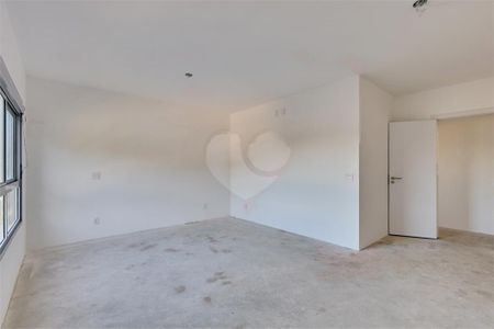 Apartamento à venda com 3 quartos, 155m² em Vila Sofia, São Paulo