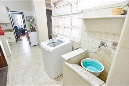 Apartamento para alugar com 150m², 3 quartos e sem vagaÁrea de Serviço