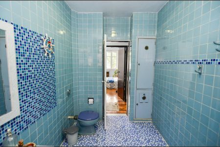 Apartamento para alugar com 150m², 3 quartos e sem vagaBanheiro da Suíte