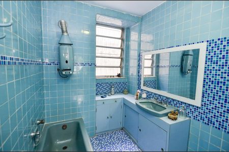 Apartamento para alugar com 150m², 3 quartos e sem vagaBanheiro da Suíte