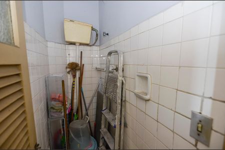 Apartamento para alugar com 150m², 3 quartos e sem vagaBanheiro de Serviço