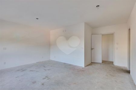 Apartamento à venda com 3 quartos, 155m² em Vila Sofia, São Paulo