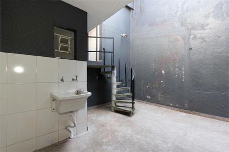 Casa à venda com 3 quartos, 203m² em Jardim São Paulo, São Paulo