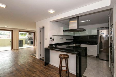Casa à venda com 3 quartos, 169m² em Campo Belo, São Paulo