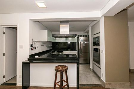Casa à venda com 169m², 3 quartos e 3 vagas