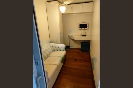 Casa à venda com 4 quartos, 450m² em Vila Santa Maria, São Paulo