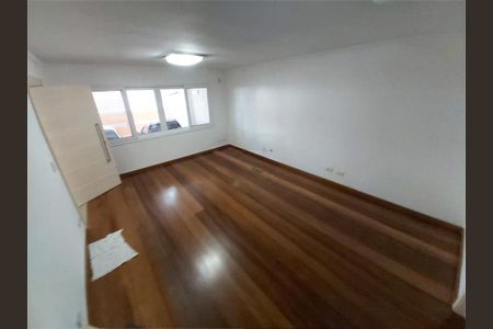 Casa à venda com 4 quartos, 450m² em Vila Santa Maria, São Paulo
