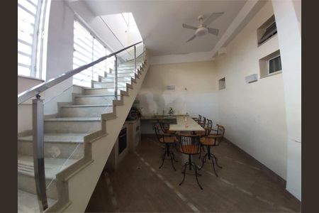 Casa à venda com 450m², 4 quartos e 2 vagas