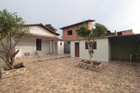 Casa para alugar com 146m², 3 quartos e 5 vagasQuintal