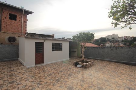 Casa para alugar com 146m², 3 quartos e 5 vagasQuintal