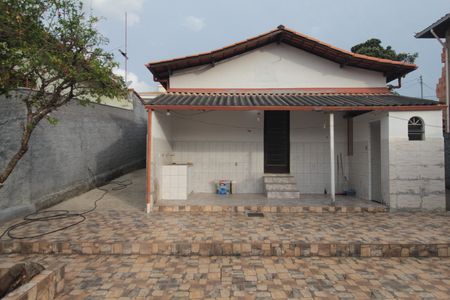 Casa para alugar com 146m², 3 quartos e 5 vagasQuintal