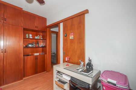 Apartamento à venda com 77m², 2 quartos e 1 vagaQuarto 2