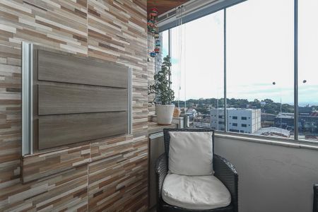 Apartamento à venda com 77m², 2 quartos e 1 vagaSala