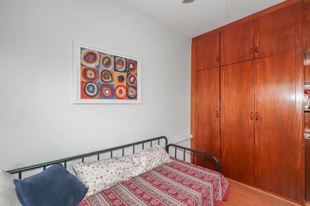 Apartamento à venda com 77m², 2 quartos e 1 vagaQuarto 2