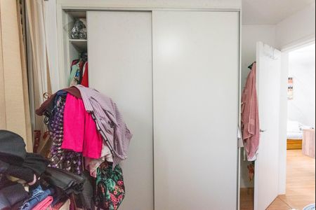 Quarto 1 de apartamento para alugar com 2 quartos, 50m² em Loteamento Parque São Martinho, Campinas