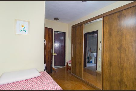 Casa à venda com 112m², 3 quartos e 2 vagas Casa à venda com 112m², 3 quartos e 2 vagasQuarto - Área de Serviço