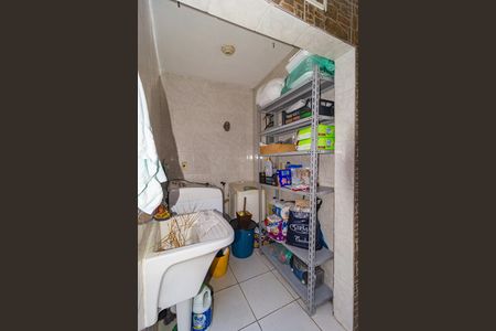 Casa à venda com 112m², 3 quartos e 2 vagas Casa à venda com 112m², 3 quartos e 2 vagasÁrea de Serviço