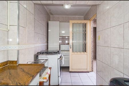 Casa à venda com 112m², 3 quartos e 2 vagas Casa à venda com 112m², 3 quartos e 2 vagasCozinha