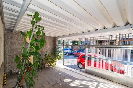 Casa à venda com 112m², 3 quartos e 2 vagas Casa à venda com 112m², 3 quartos e 2 vagasGaragem