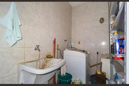 Casa à venda com 112m², 3 quartos e 2 vagas Casa à venda com 112m², 3 quartos e 2 vagasÁrea de Serviço