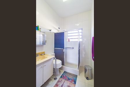 Casa à venda com 112m², 3 quartos e 2 vagas Casa à venda com 112m², 3 quartos e 2 vagasBanheiro