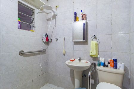 Casa à venda com 112m², 3 quartos e 2 vagas Casa à venda com 112m², 3 quartos e 2 vagasBanheiro - Área de Serviço