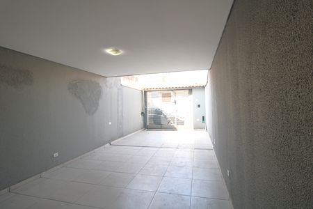 Garagem de casa à venda com 3 quartos, 86m² em Campo Grande, São Paulo