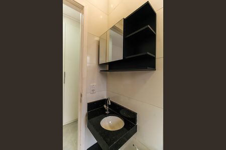 Banheiro de kitnet/studio para alugar com 1 quarto, 25m² em Vila Prudente, São Paulo