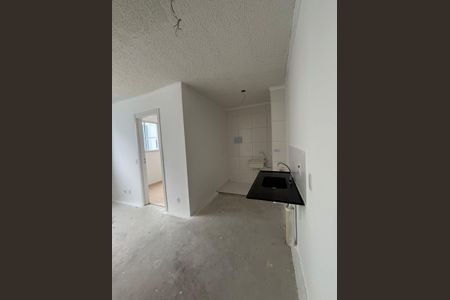 Cozinha de apartamento à venda com 2 quartos, 36m² em Jardim São Luís, São Paulo