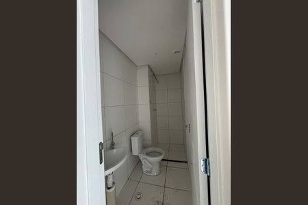 Banheiro de apartamento à venda com 2 quartos, 36m² em Jardim São Luís, São Paulo