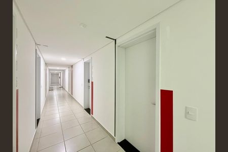Apartamento para alugar com 34m², 1 quarto e sem vaga Apartamento para alugar com 34m², 1 quarto e sem vagaHall Apartamento
