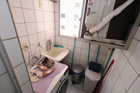 Área de Serviço de apartamento à venda com 2 quartos, 70m² em Residencial Eldorado, Goiânia