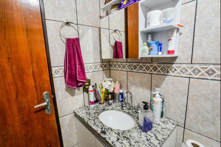 Apartamento à venda com 52m², 2 quartos e 1 vaga Apartamento à venda com 52m², 2 quartos e 1 vagaBanheiro