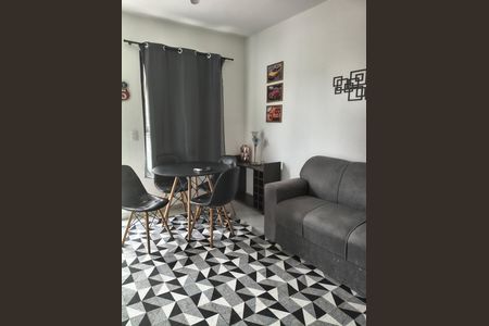 Sala de casa de condomínio à venda com 2 quartos, 74m² em Vargem Grande, Rio de Janeiro