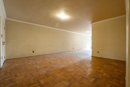 Apartamento à venda com 186m², 3 quartos e 1 vaga Apartamento à venda com 186m², 3 quartos e 1 vagaSala