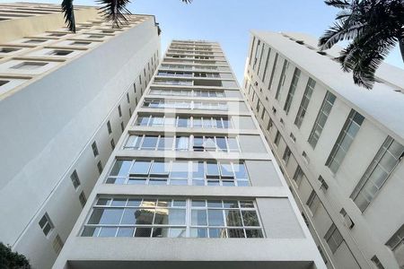 Apartamento à venda com 186m², 3 quartos e 1 vaga Apartamento à venda com 186m², 3 quartos e 1 vagaFachada