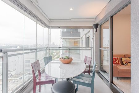 Varanda de apartamento para alugar com 1 quarto, 49m² em Pinheiros, São Paulo